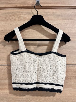 Croptop | Top Corto | Punto |Hollister Talla M