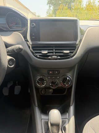 Peugeot 208 Peugeot 208 5P STYLE 1.2L PureTech 82