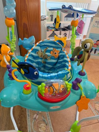 Centro de actividades para bebé Buscando a Nemo