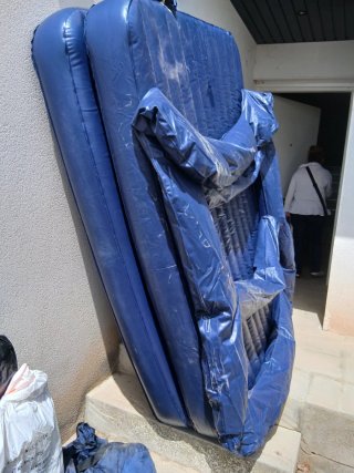 Colchón hinchable con hinchador eléctrico