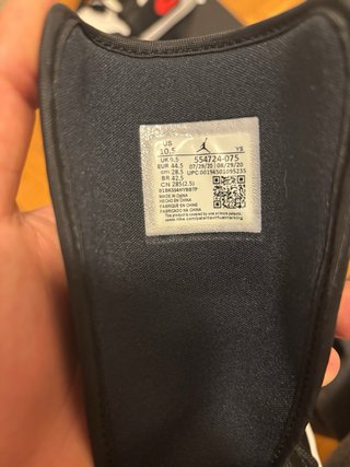 Air Jordan 1 Mid Chile red white