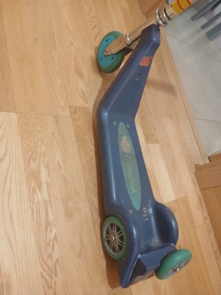 Patinete infantil azul y gris