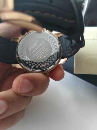 Reloj Viceroy Negro y Dorado