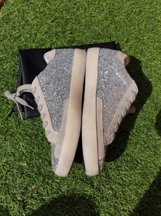 Golden Goose Sneakers Plata y Gris