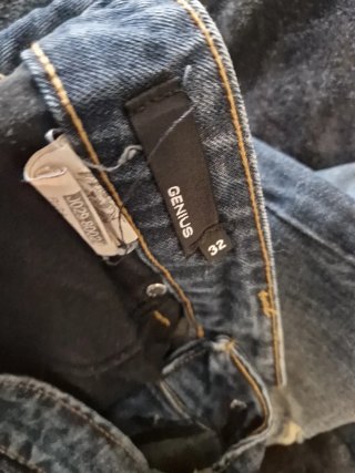 Jeans UO blu strappati