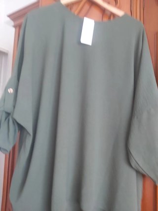 Camiseta verde oliva talla 50/52