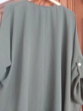Camiseta verde oliva talla 50/52