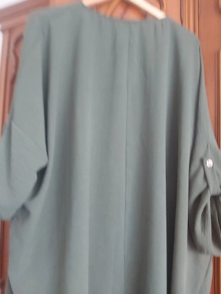 Camiseta verde oliva talla 50/52