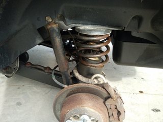 AMORTIGUADOR TRASERO IZQUIERDO JEEP CHEROKEE (KJ)