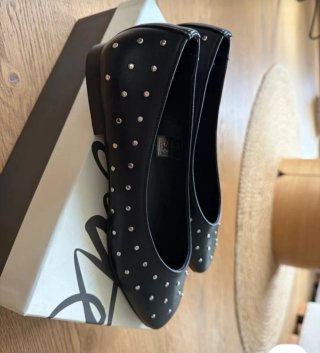 Bailarinas piel negras tachuelas plateadas