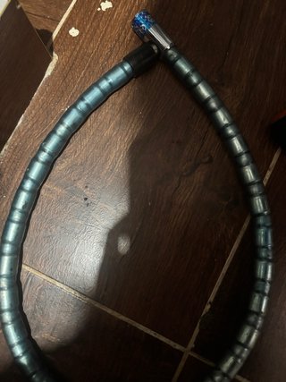 Piton de moto azul y plateado