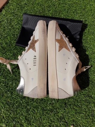 Golden Goose Superstar Blanco y Dorado