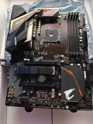 Placa Base Gigabyte B450 Aorus Elite V2
