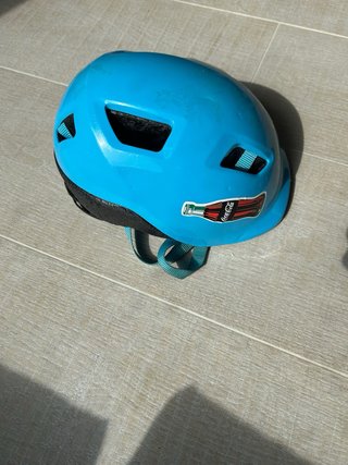 Casco Ciclismo Infantil de color Azul