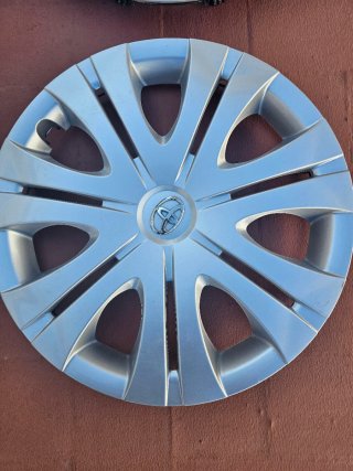Tapacubos Toyota 16 Pulgadas (4 Unidades)