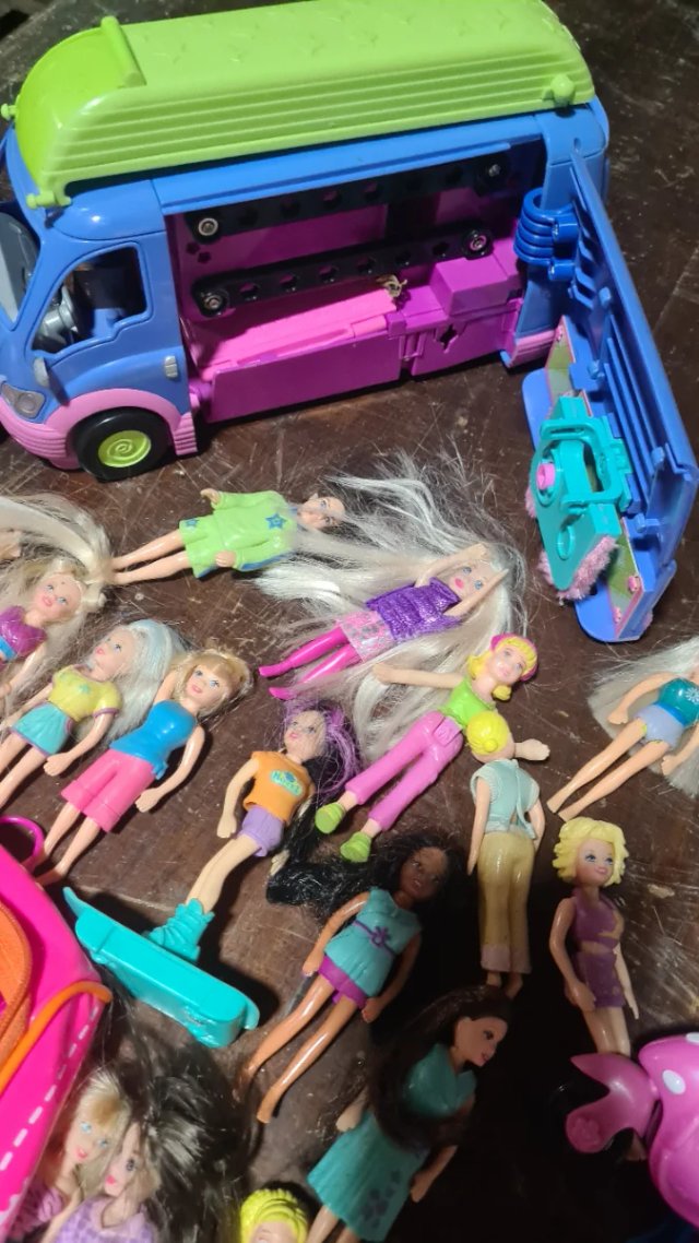 Lote de muñecas Polly Pocket y accesorios