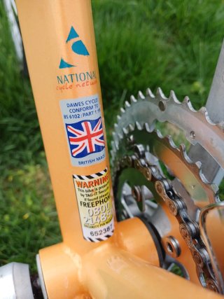 Bicicleta de carretera naranja Dawes