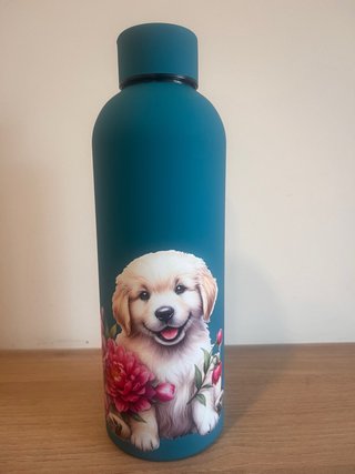 Botella de agua con diseño de cachorro y flores