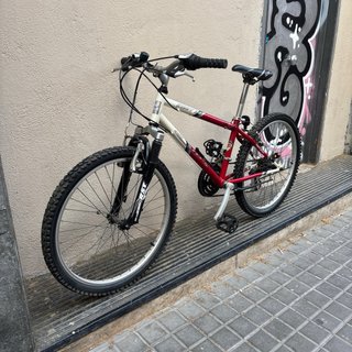 Bicicleta Talla S Roja y Blanca
