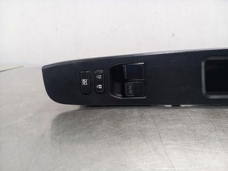 MANDO ELEVALUNAS DELANTERO IZQUIERDO TOYOTA YARIS