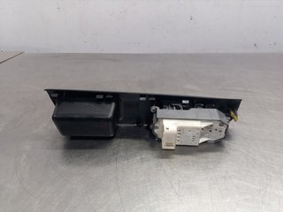 MANDO ELEVALUNAS DELANTERO IZQUIERDO TOYOTA YARIS