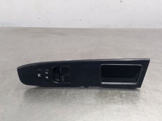 MANDO ELEVALUNAS DELANTERO IZQUIERDO TOYOTA YARIS