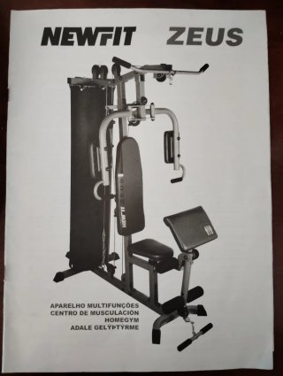 Máquina de gimnasio con barra dominadas