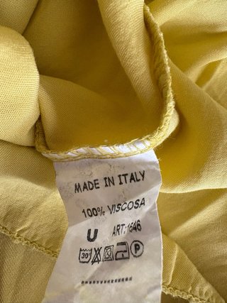 Vestido largo amarillo fruncidos. Nuevo. T. única