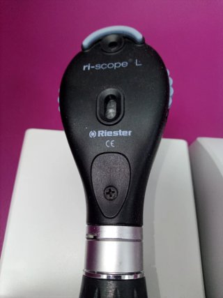 Otoscopio Riester ri-scope L y ri-former