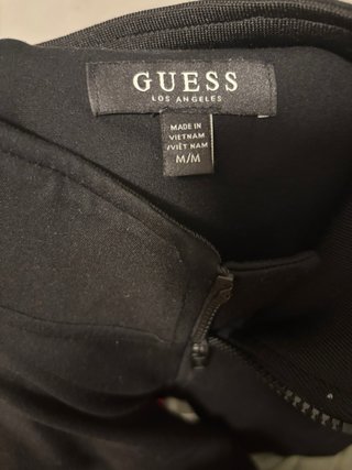Chaqueta Negra Guess