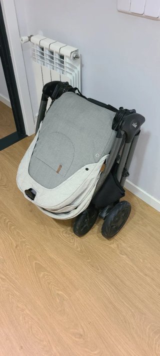 Carrito y capazo Joie Signature