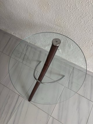 Mesita auxiliar redonda vidrio y madera
