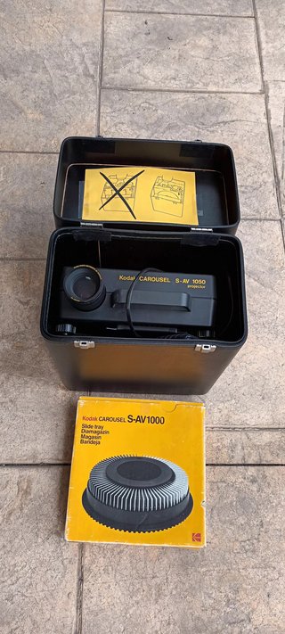 Proyector Kodak Carousel S-AV 1050
