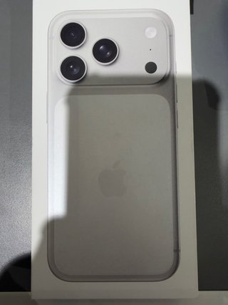 iPhone 17 Pro 512GB Naranja y azul