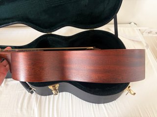 Guitarra Martin 00-15m