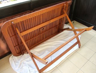 Tavolo e 4 sedie in acacia da giardino