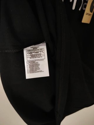 Camiseta Carhartt Negra