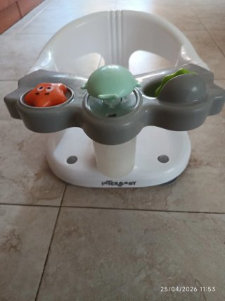 Asiento de baño para bebé con juguetes