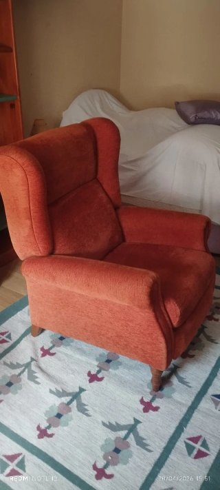 Sillón de relax naranja de tela