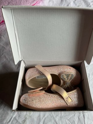 Zapatos niña dorados y rosas con lazo Número 27