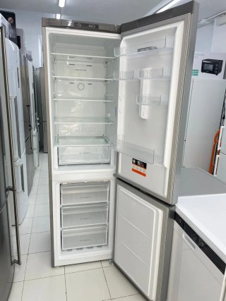 Nevera Indesit Combi