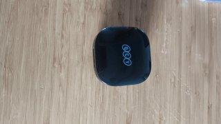 Caja de auriculares QCY negra din auriculares