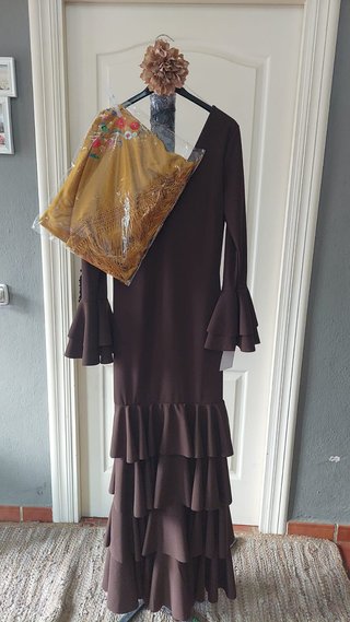 Traje Flamenca Marrón Chocolate + Mantón