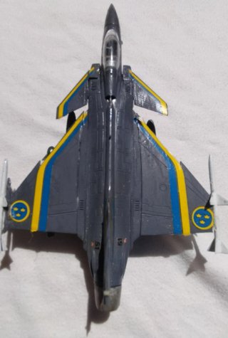 Saab 29 Gripen maqueta 19 cm escala 1/72