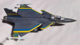 Saab 29 Gripen maqueta 19 cm escala 1/72