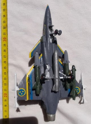 Saab 29 Gripen maqueta 19 cm escala 1/72