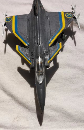 Saab 29 Gripen maqueta 19 cm escala 1/72