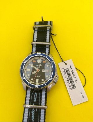 Seiko 5 Sports SRPK37K1 Honda Super Cub Automático