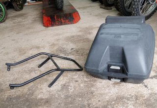 Baúl y portaequipajes Suzuki DR