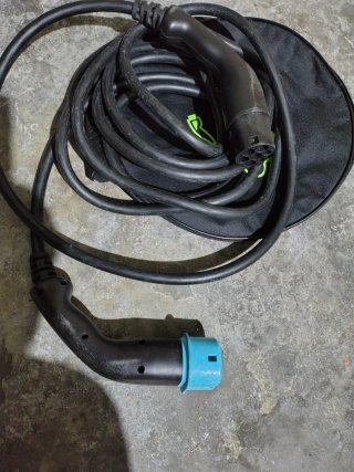 Cable de recarga Tipo 2 a Tipo 2 + Funda